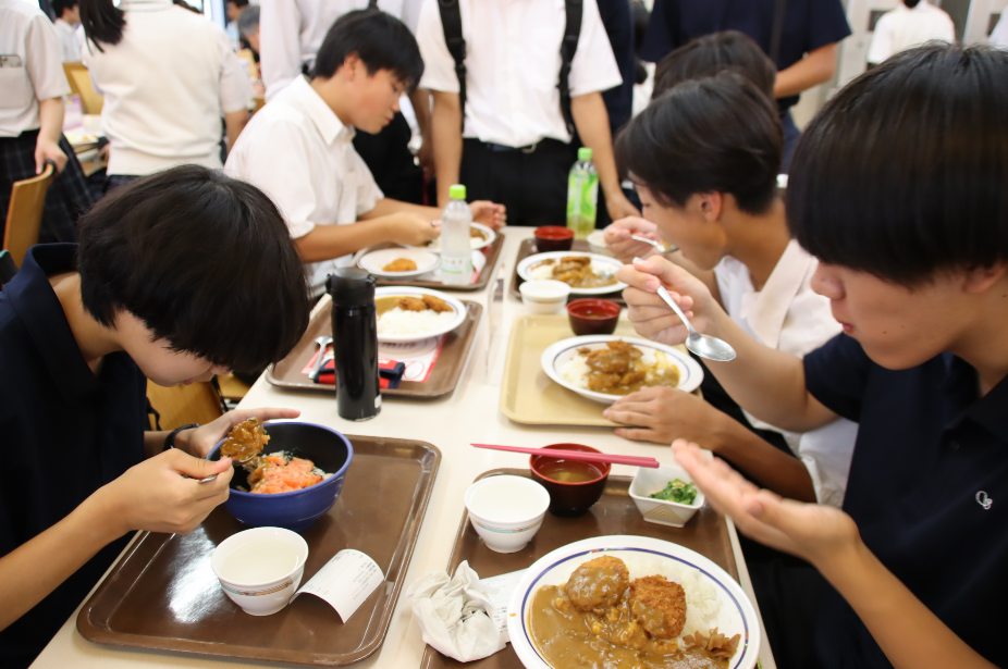 学食.PNG