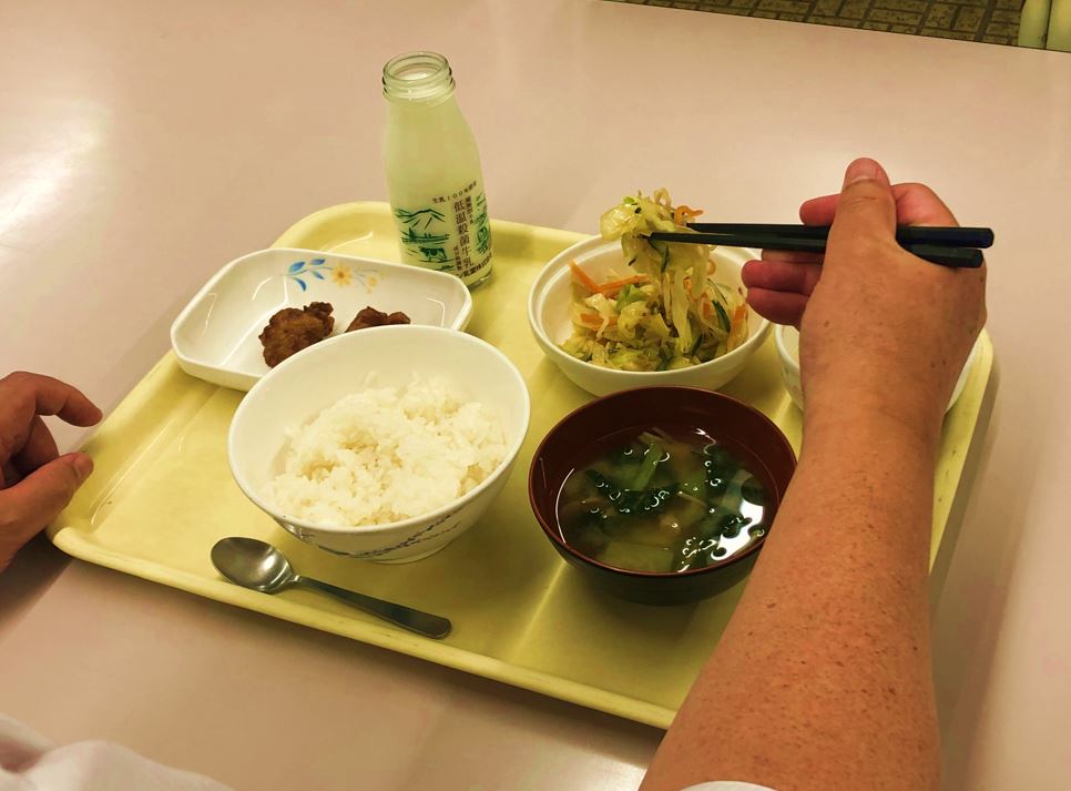 R4-6-20給食3.JPG