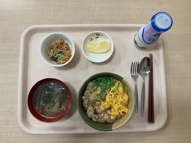 給食