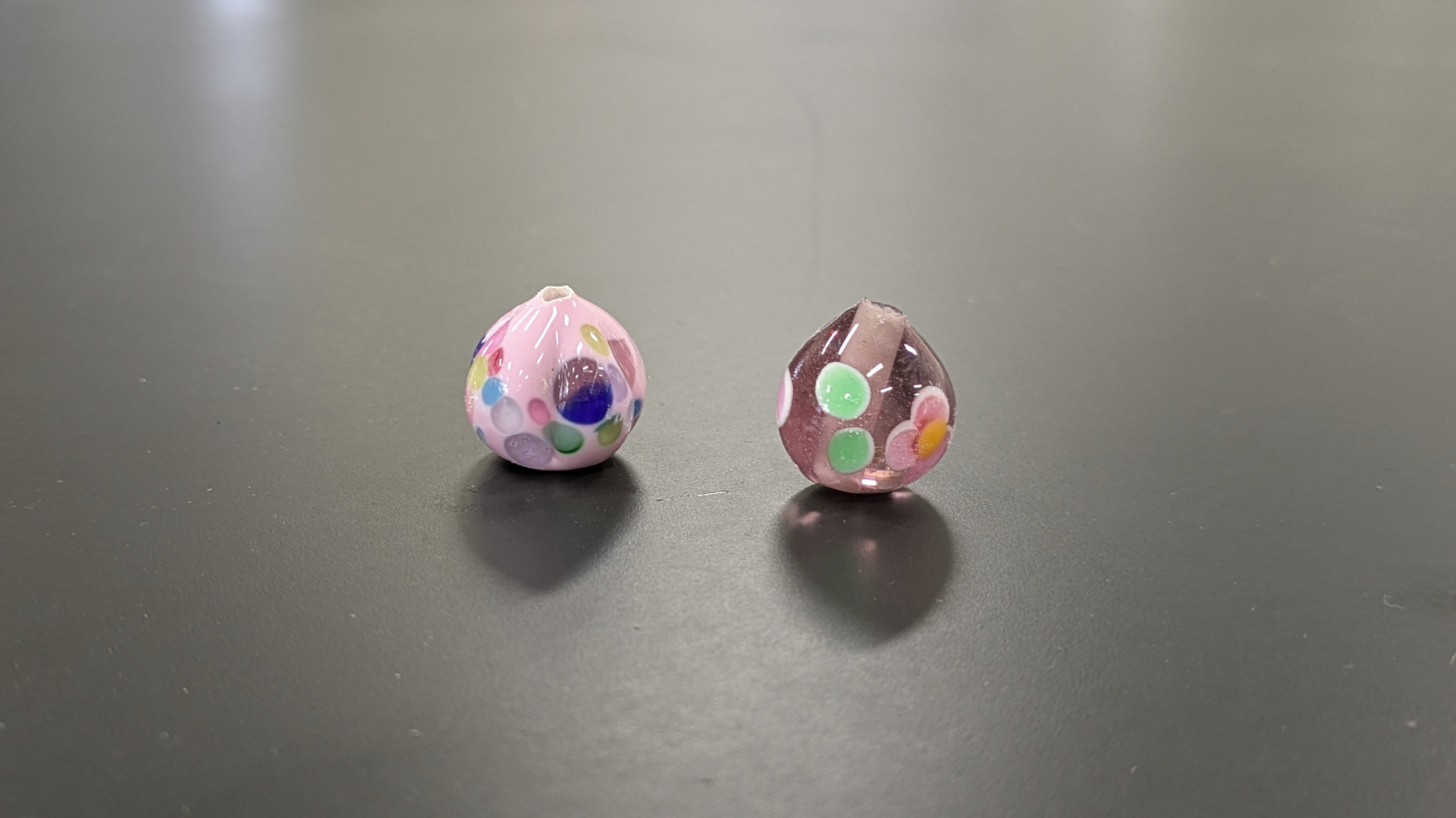 ガラス工芸の授業の様子