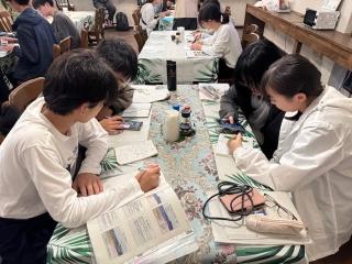 ②