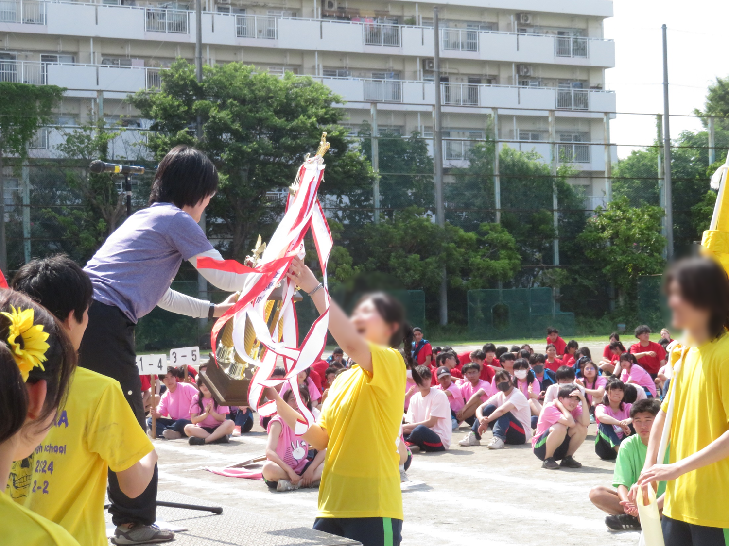 閉会式