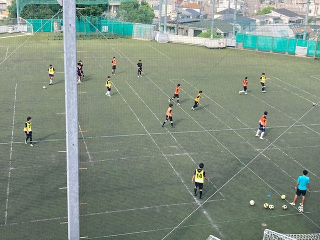 サッカー３