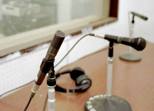 microphone-23-0114-768x512