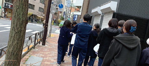 地域と連携した地域清掃の写真