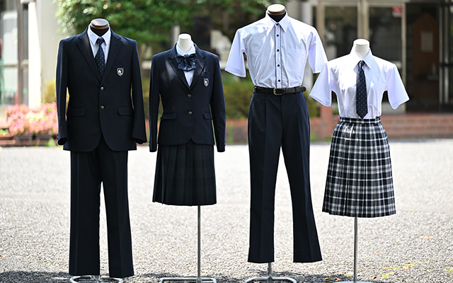 代表的な男女の制服の写真