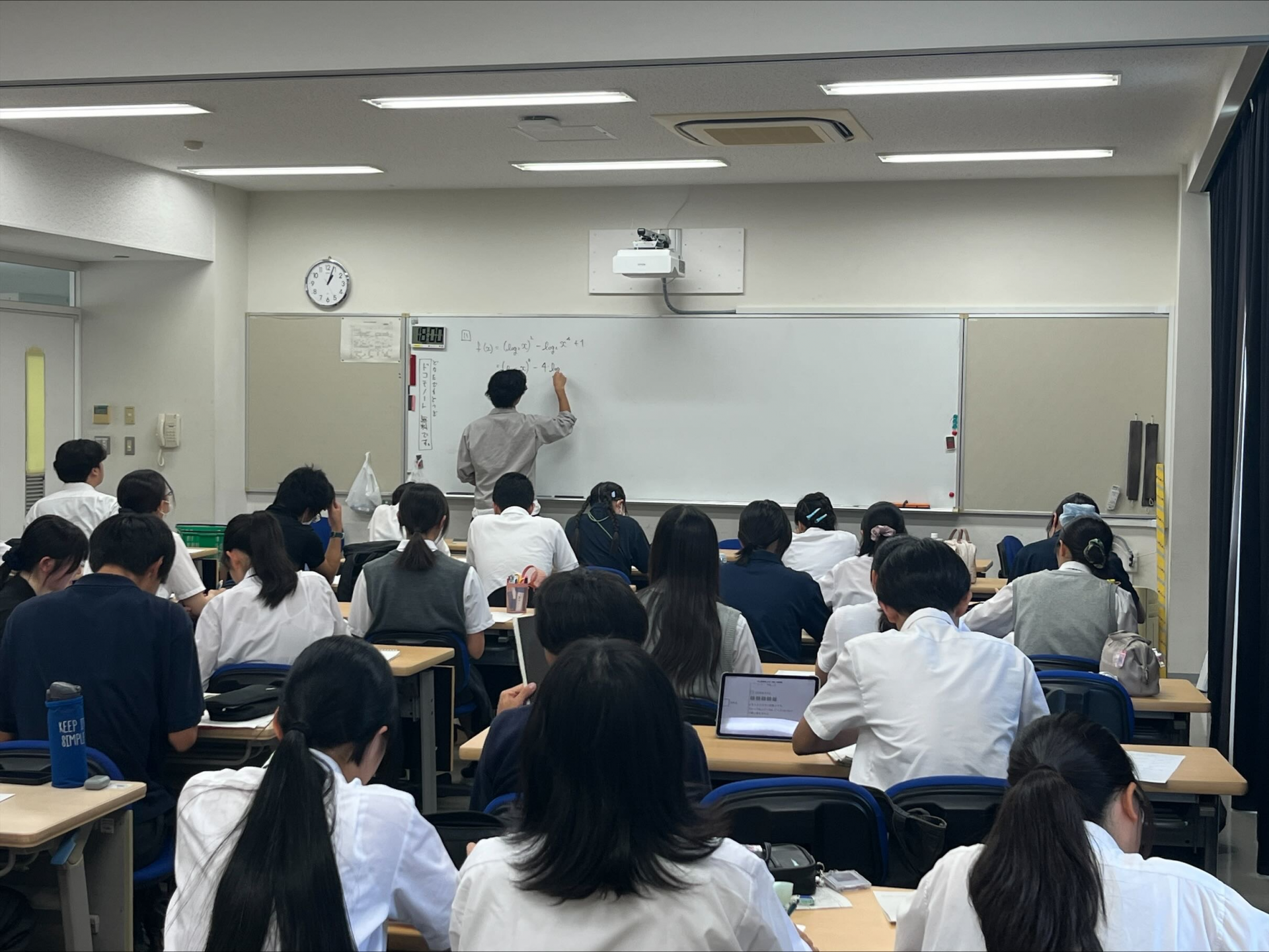 全員で集中して取り組む夏期講習