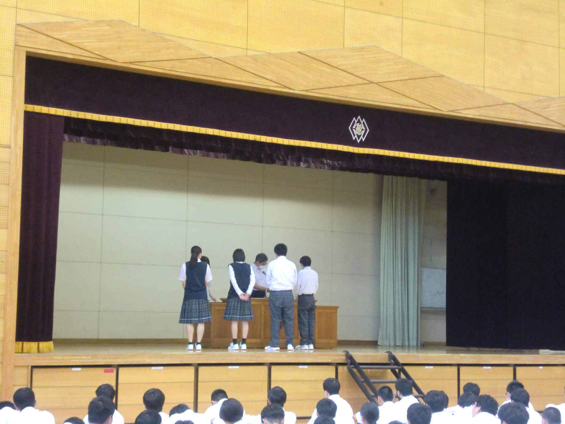 1学期終業式5.JPG