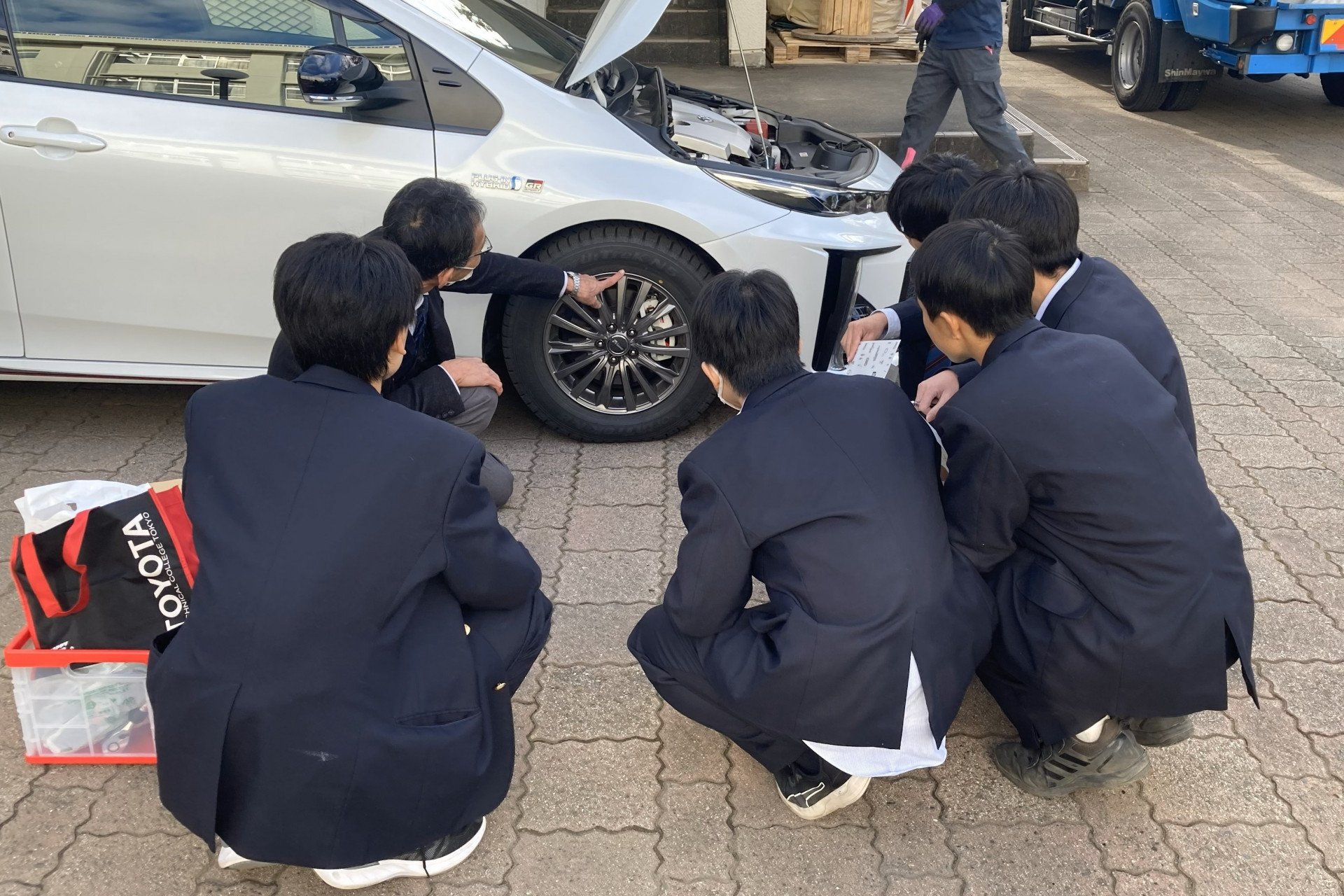 20251219_020916083_iOS