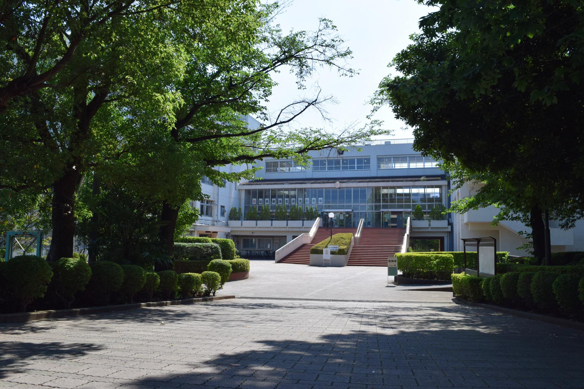 b82f6771-327b-462a-8c06-d12586196126