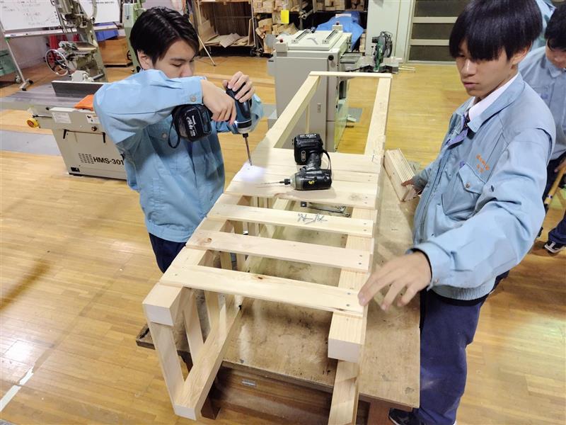 8f13de85-23bb-4a2f-bfb6-0266163b672e