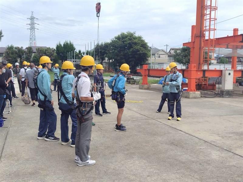 fe4bf9e0-a0c2-4cc3-a5b8-4f2aa747a4aa