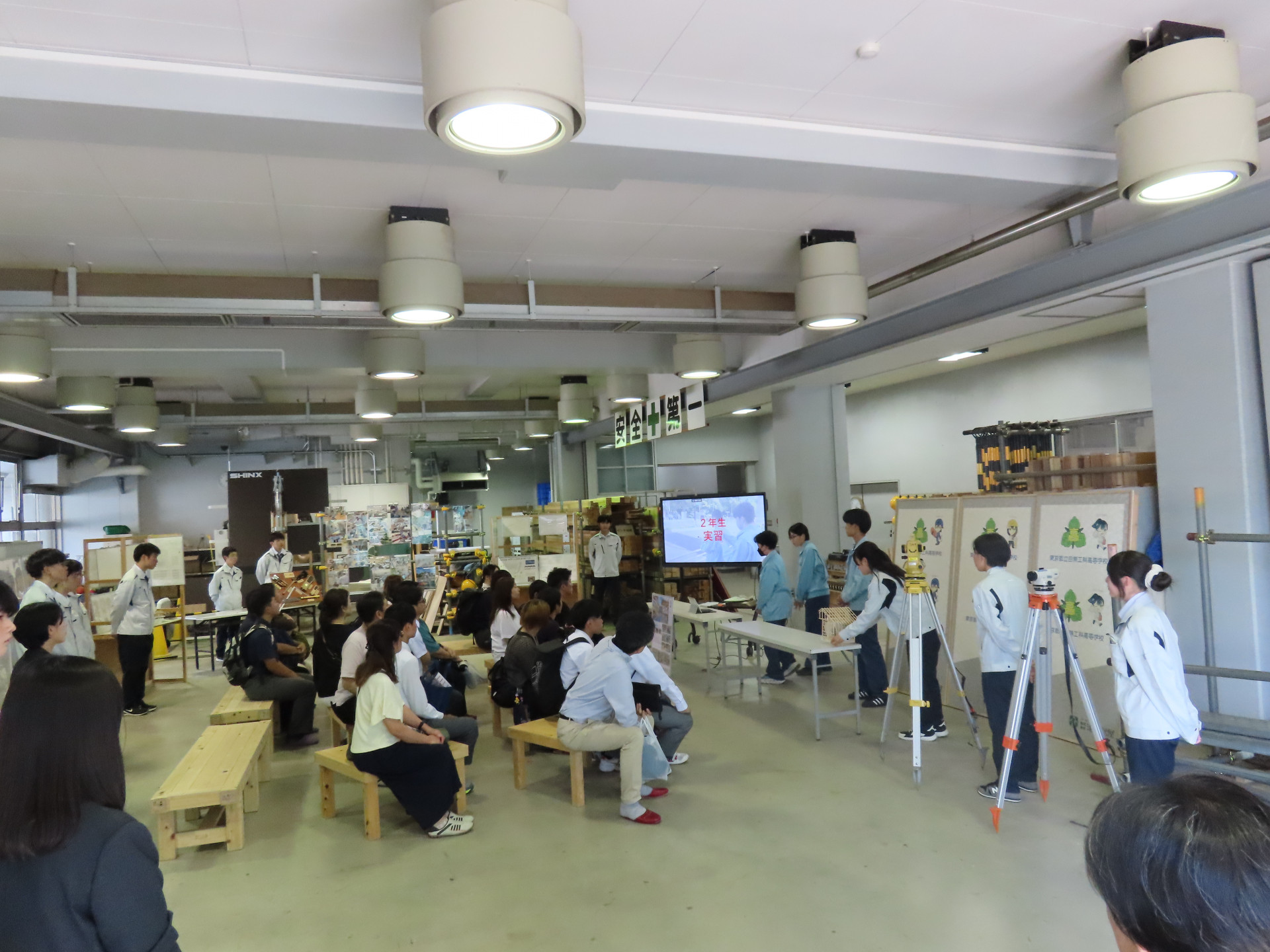 学校見学会２.JPG