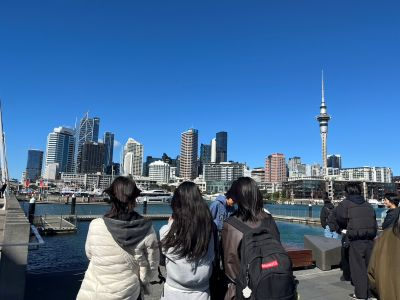 オークランド市内２ヨコ(生徒あり）