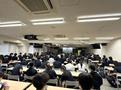 教育学部長の講義１
