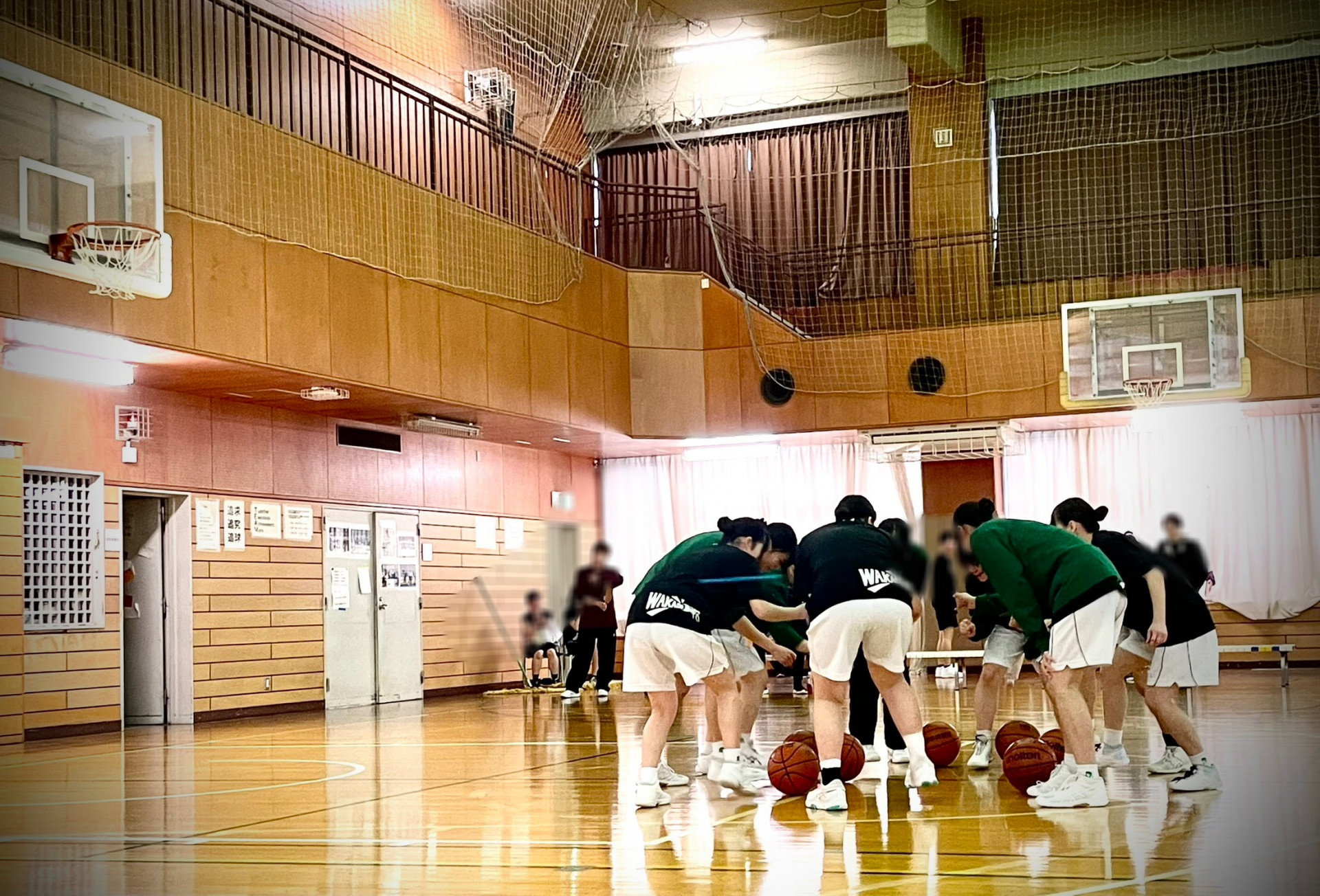 R70420gbasketball1