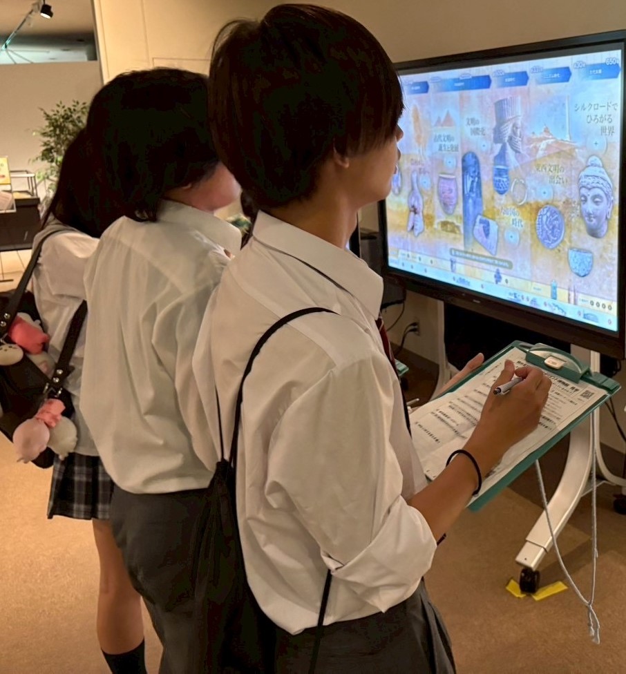 記事に載せる写真1_展示室の見学
