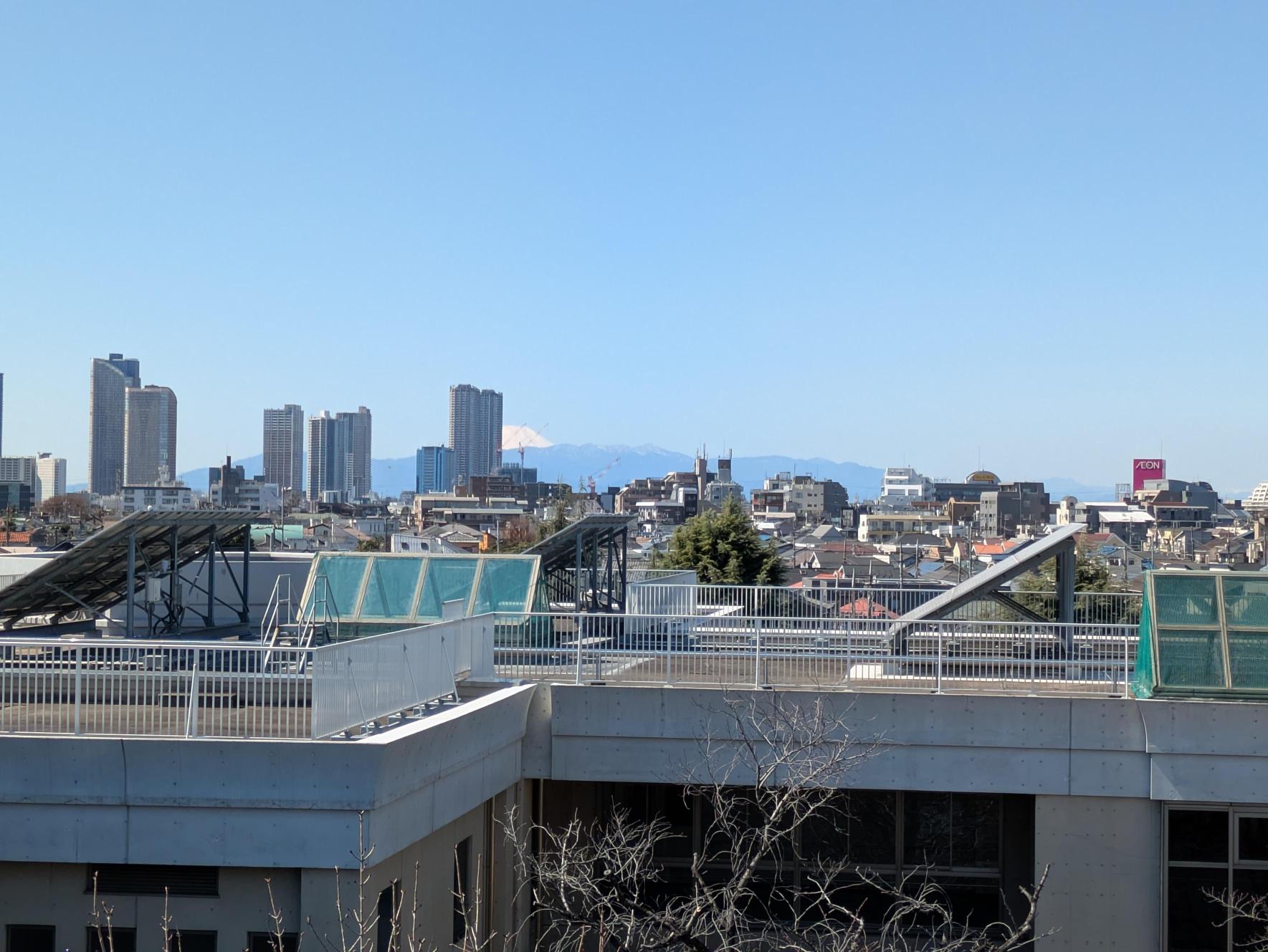 屋上からの富士山